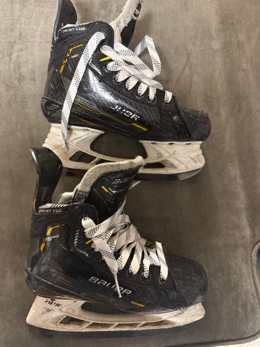 2022 Bauer Supreme M5 Pro Hockey Skates Extra Wide Width Size 3.5 (Used)
