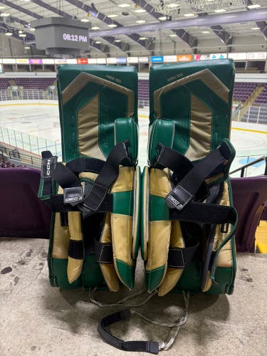 33" 2025 CCM EFlex 7 Regular Goalie Full Set Pro Stock (Used)