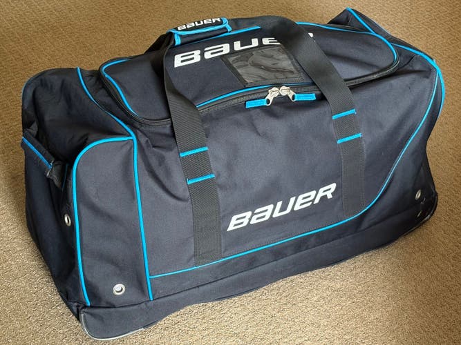Bauer Core Carry Hockey Equipment Bag | Senior (30l x 14w x 16h) | Black with Blue (Used)
