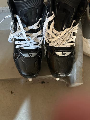 2024 Bauer Supreme Shadow Hockey Skates Regular Width Pro Stock Size 6.5 (Used)