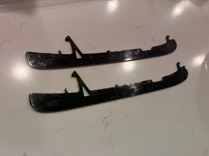 Bladetech Black DLC steel blades Almost New