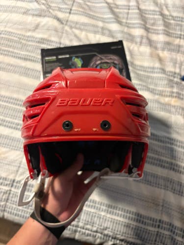 Large Bauer Re-Akt 155 Helmet