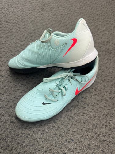 Unisex Size M 7.0 (W 8.0) Nike Phantom GX Cleats (Used)
