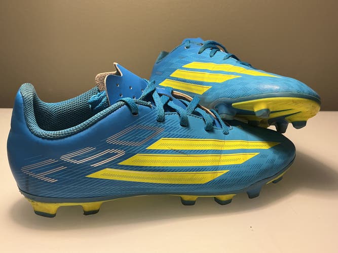 Blue Kids 6Y (Big Kids / Youth) Adidas Cleats (Used)