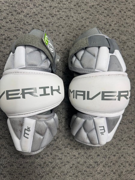 Small Adult Maverik MX Arm Pads (Used)