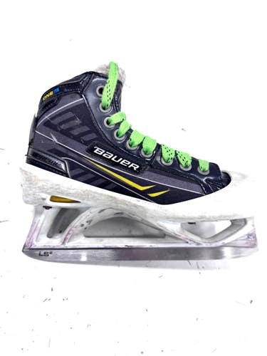 Used Bauer SUPREME Junior Goalie Skate Junior 03 11860-S000315369