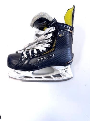 Used Bauer S27 Junior Hockey Skate Junior 03 11860-S000315762