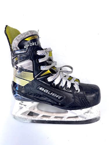 Used Bauer 3S SUPREME Junior Hockey Skate Junior 02 11860-S000315819