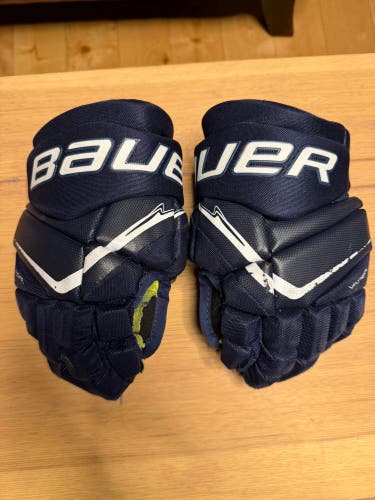 Bauer Vapor Fly 40 Gloves 10" (Used)
