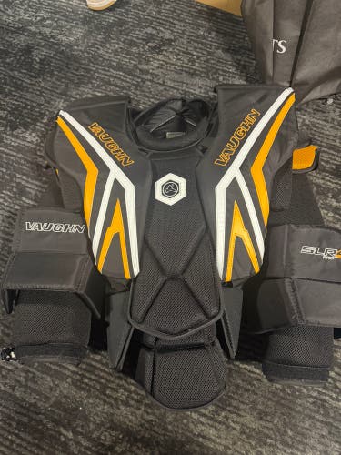 XL 2024 Vaughn SLR4 Goalie Chest Protector (New)