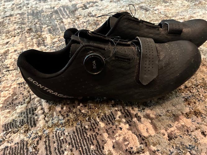 Bontrager Circuit Road Cycling Shoes - Black - EU 42.5 / US 9.5 (SPD Cleats Included)