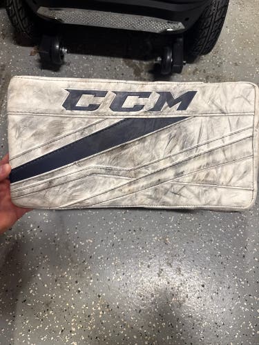 CCM Extreme Flex 3.9 Regular (Used)