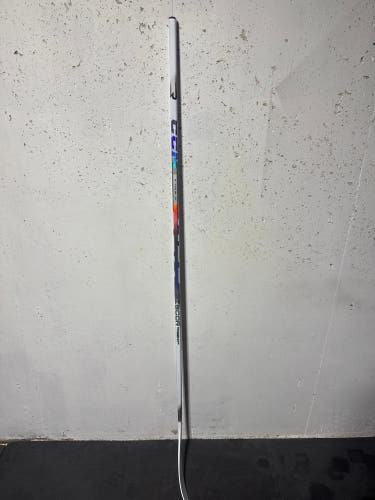 Senior CCM Trigger 10 Pro Right Handed Hockey Stick P28 75 Flex - White (New)