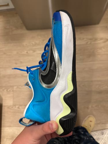Men's Size M 11.5 (W 12.5) Nike Giannis Immortality 2 Shoes (Used)