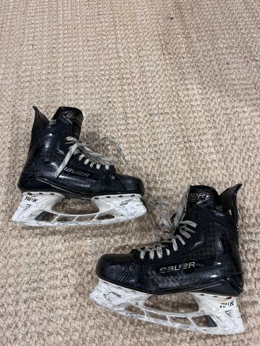 2022 Bauer Supreme Mach Hockey Skates 9 (Used)