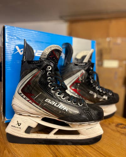 Bauer Vapor Fly40 Hockey Skates - Senior 9 (Good Condition)