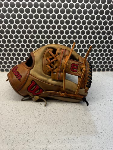 Wilson A2000 RH Infield Baseball Glove 11.5" (Used)