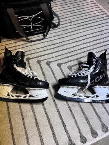 2024 CCM Tacks XF Pro Hockey Skates Regular Width Pro Stock 9 (Used)