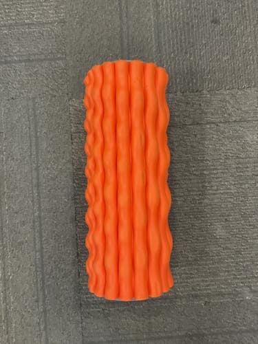 Used Gaiam FOAM ROLLER ORANGE Exercise Foam Roller Orange Fits all 11614-S000244219