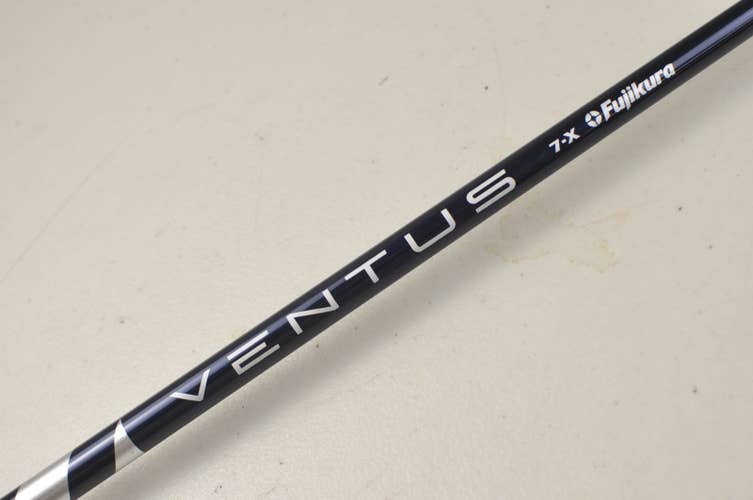 Fujikura Ventus VeloCore Blue 7 X-Stiff Titleist #3 Fairway Wood Shaft #226208