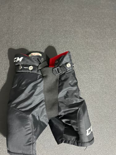 Men's Youth Small CCM RBZ 150 Hockey Pants (Used)