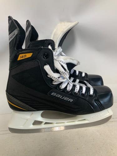 Used Bauer SUPREME 140 Senior Hockey Skate Senior 9 11823-S000041915