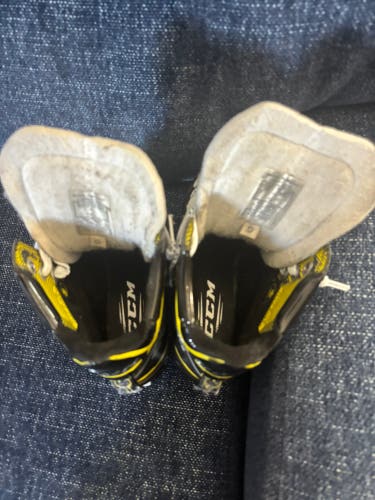 CCM Hockey Goalie Skates Size 4 (Used)