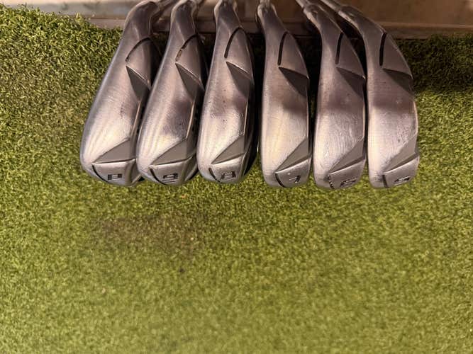 Nike Sasquatch Machspeed 5-PW Iron Set, Dynamic Gold Stiff Flex, RH