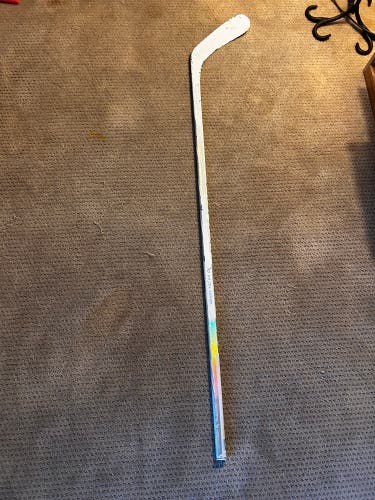 Junior Bauer Proto-R Right Handed Hockey Stick P28 55 Flex (Used)