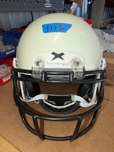 USED XENITH X2E+ YOUTH FOOTBALL HELMET - LARGE - WHITE