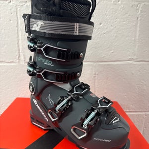 New in Box Mondo 23.5 Women's Nordica SpeedMachine 3 105 W women’s All Mountain Ski Boots