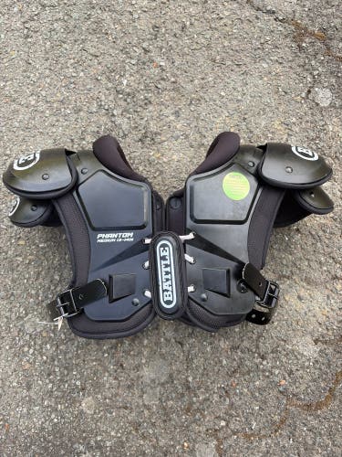 Battle Phantom Youth Medium Shoulder Pads
