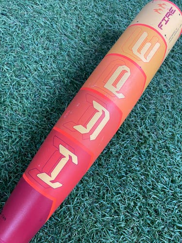 Easton Hype Fire (2 3/4") USSSA Bat (-10) 2025