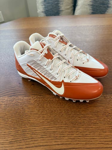 UT Size M 10.0 (W 11.0) Nike ALPHA Pro TD Mid Top (New)