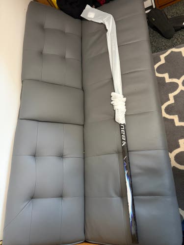Intermediate Bauer Vapor Flylite Left Hand Hockey Stick P92 65 Flex (New)