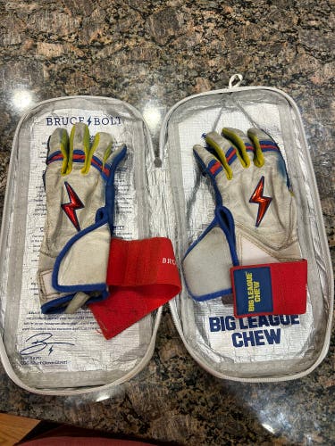 Small Creator Series Batting Gloves (Used)