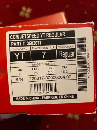 CCM Size 7 Youth JetSpeed Hockey Skates Regular Width (New)
