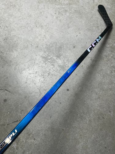 75 Flex P29 Senior CCM FT8 Pro Left Hand Hockey Stick (Used) Pro Stock