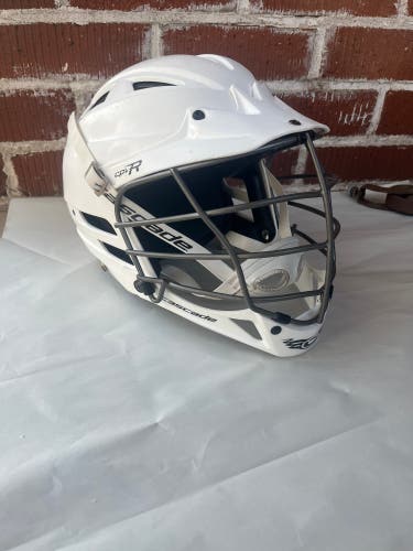 Cascade CPV-R MLL Official Lacrosse Helmet Adjustable w/ Chinstrap Sz M-L White
