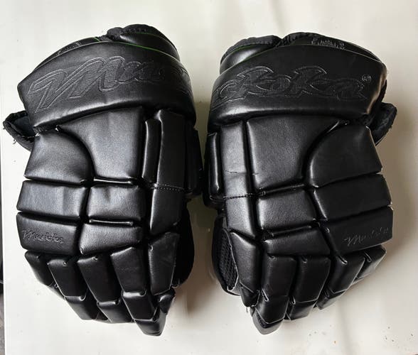 Vintage Muskoka 985 Hockey Gloves – Approx. 15" – Rare (Used)
