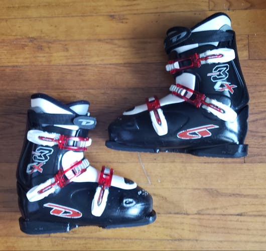 YOUTH 7 JR. SKI BOOTS DALBELLO CX SPORT 3 BOYS 25.5 MONDO *USED* WASHED/CLEANED 297mm
