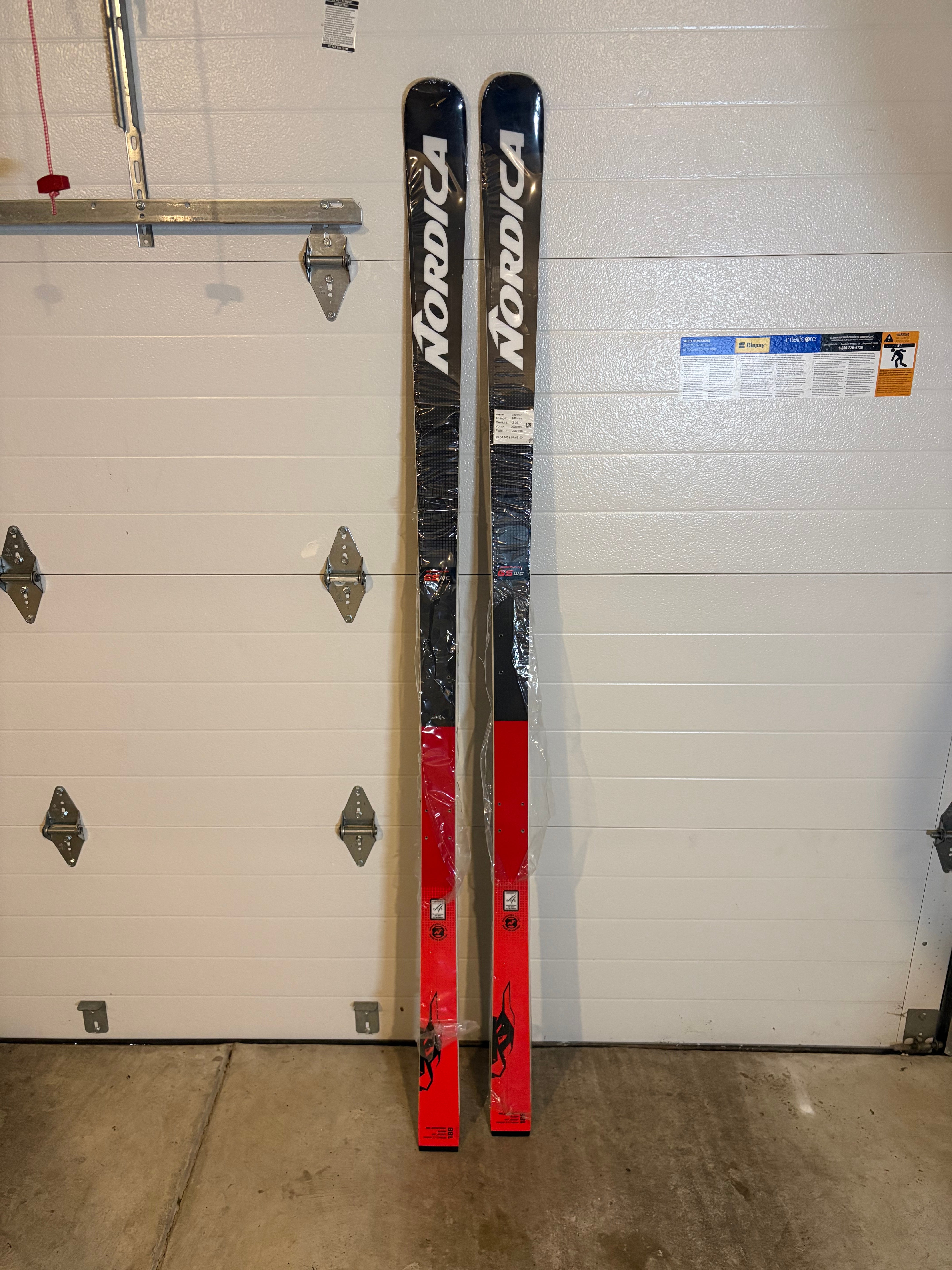 NORDICA　DOBERMANN　188cm 2022 Nordica 188 cm Racing Dobermann GS WC Skis Without Bindings