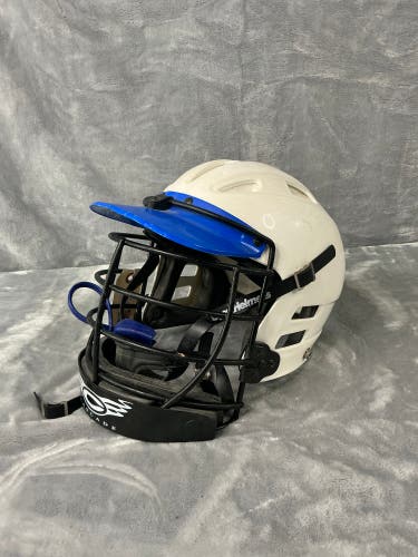 White Adult Goalie Cascade Pro-7 Helmet (Used)
