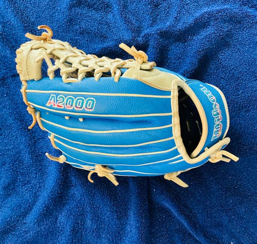 Wilson A2000 PF92 RH Baseball Glove 12.25" (Used)