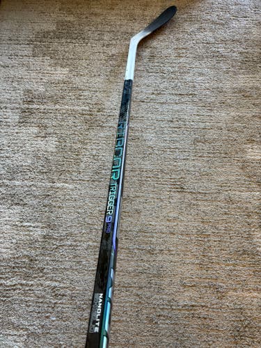 Senior CCM Ribcor Trigger 9 Pro Hockey Stick Right Handed P28 70 Flex (Used)