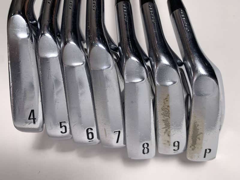 Srixon ZX7 Iron Set 4-PW True Temper Dynamic Gold X100 Extra Stiff
