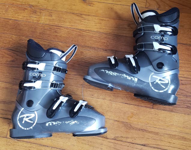 JR. 24.5 SKI BOOTS ROSSIGNOL COMP J4 (YOUTH BOYS 6) *USED*WASHED/CLEANED 285mm