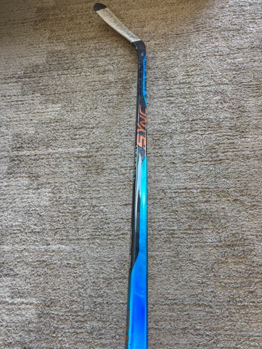 Junior Bauer Nexus Sync Hockey Stick Left Hand P92 40 Flex (Used)