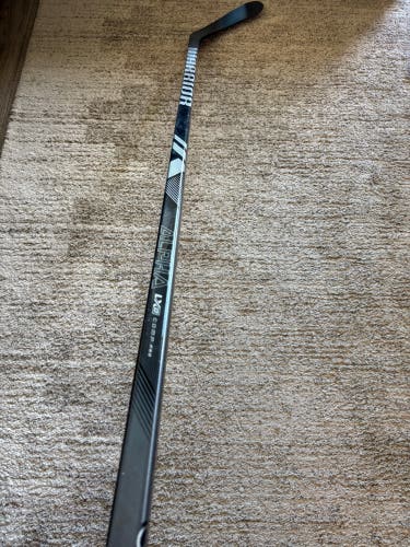 Senior Warrior Alpha LX2 Comp Pro Hockey Stick Right Handed W05 75 Flex (New)