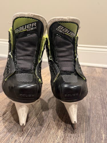 2021 Bauer GSX Hockey Goalie Skates Regular Width Size 2 (Used)